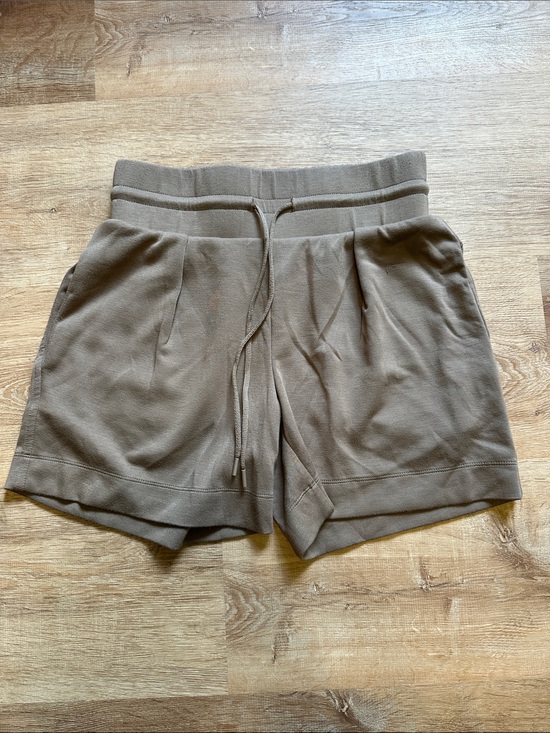 STYLUS Pants - STYLUS Knit Drawstring Shorts — Brown